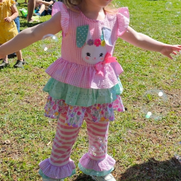 Easter Bunny Outfit 3T - Picture 12 of 12